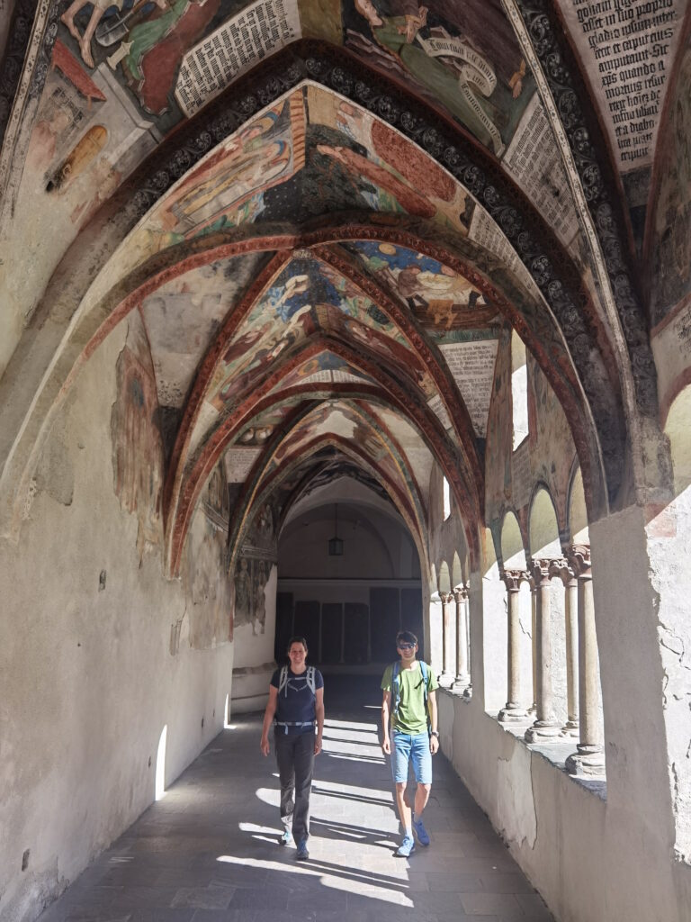 Der Kreuzgang ist eine der meistbesuchten Brixen Sehenswürdigkeiten